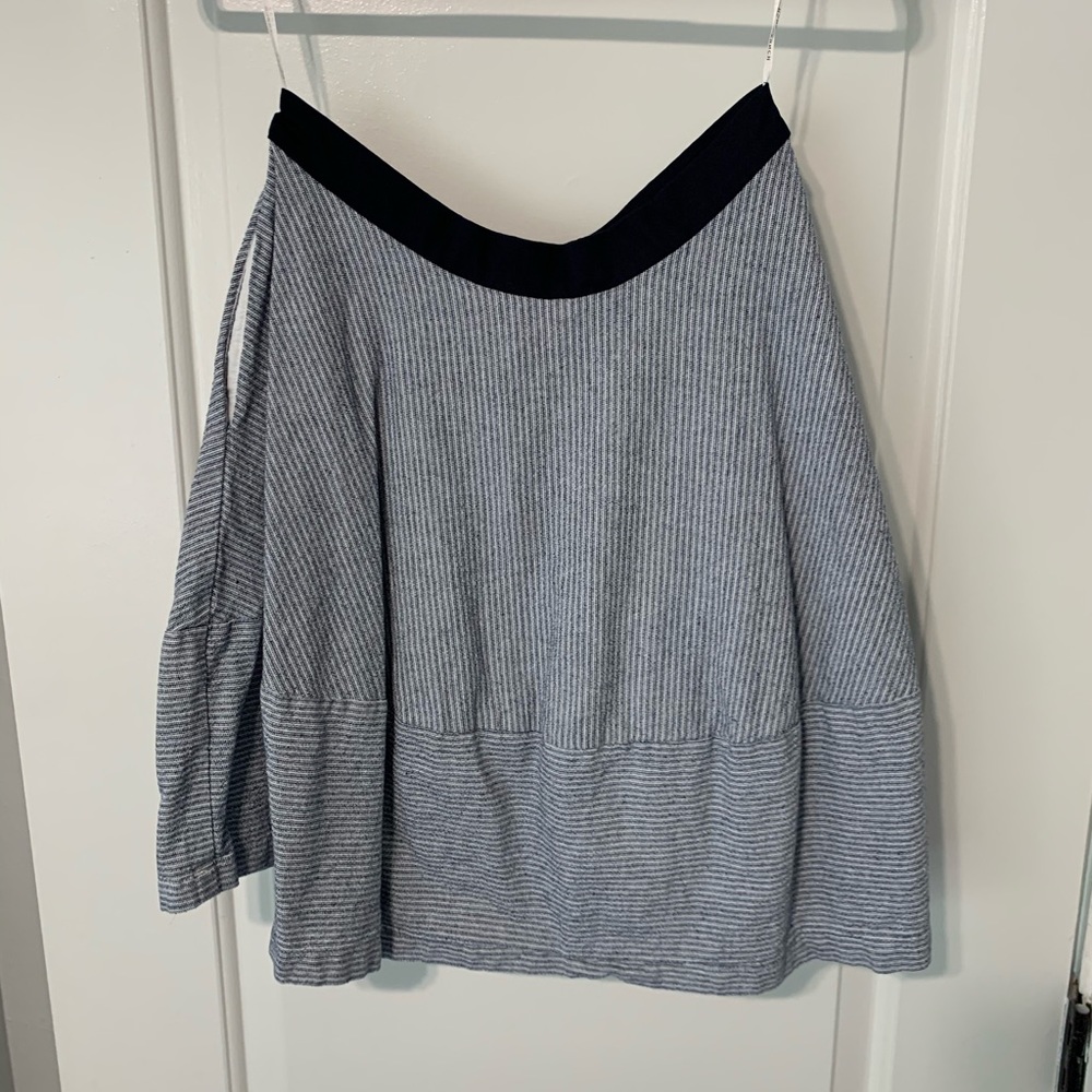 Skirt w/ pockets